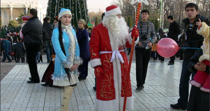 Bakıda 3 nəfər Şaxta baba olmaq istəyir Bakıda 3 nəfər Şaxta baba olmaq istəyir