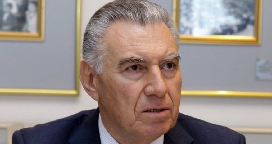 Али Гасанов: «К 2020 году в Азербайджане не останется бедных» Али Гасанов: «К 2020 году в Азербайджане не останется бедных»