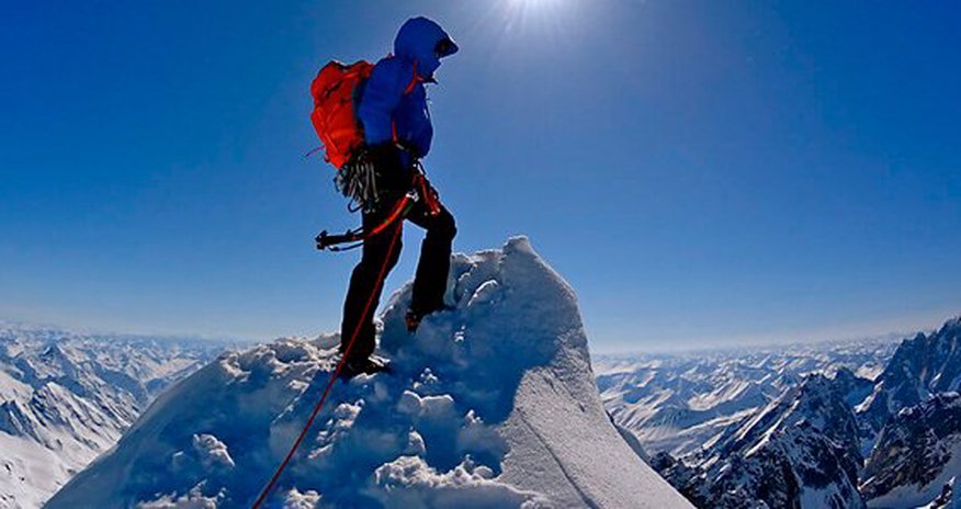 Azərbaycanda alpinistlər dağda yoxa çıxdı Azərbaycanda alpinistlər dağda yoxa çıxdı