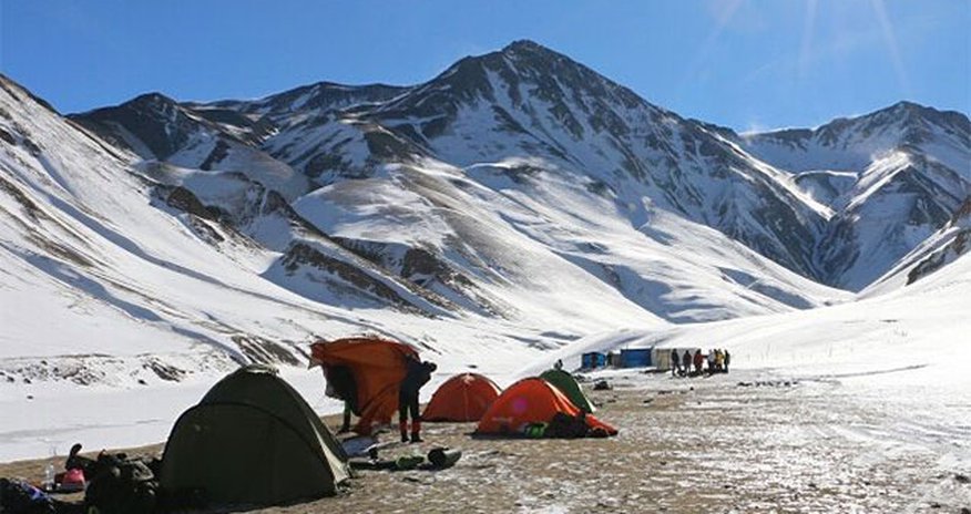 Alpinistləri 3 qrup axtarır Alpinistləri 3 qrup axtarır