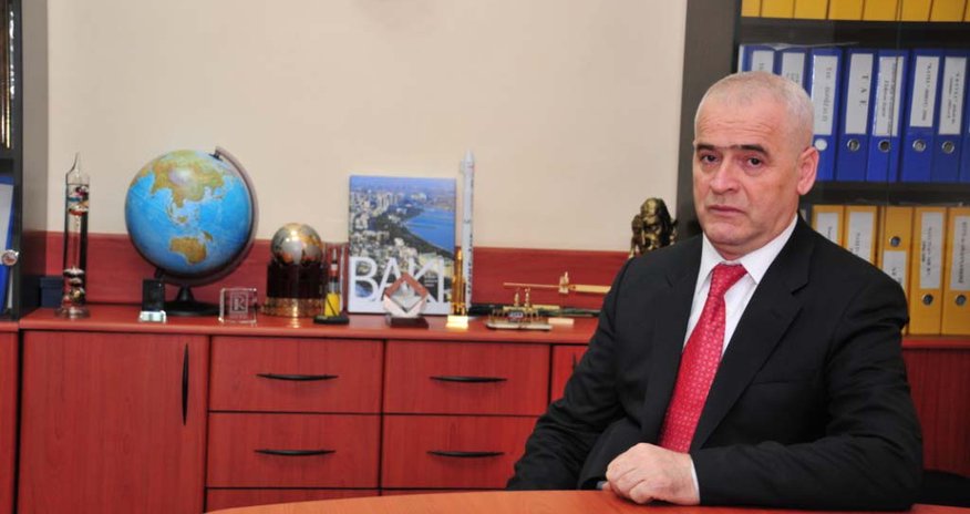 Bakıda nazir müavininin qohumu intihar etdi Bakıda nazir müavininin qohumu intihar etdi