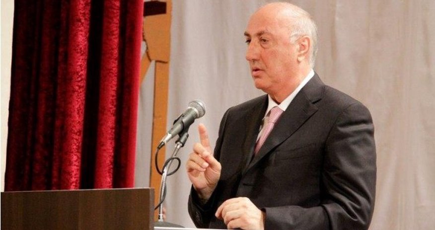 Zakir Fərəcovdan gözlənilməz dəyişikliklər Zakir Fərəcovdan gözlənilməz dəyişikliklər