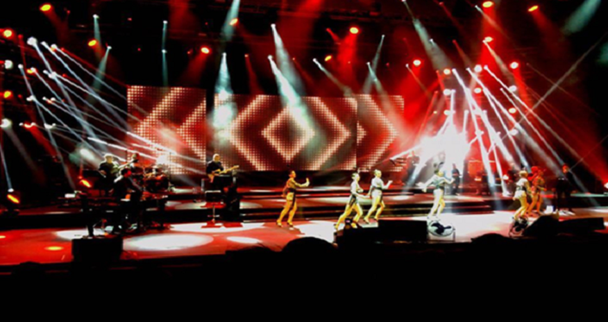 Ajda Pekkanın Bakı konsertindən - FOTO Ajda Pekkanın Bakı konsertindən - FOTO