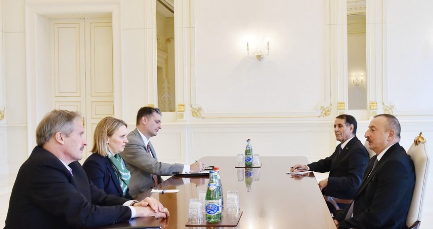 Президент принял советника заместителя государственного секретаря США Президент принял советника заместителя государственного секретаря США