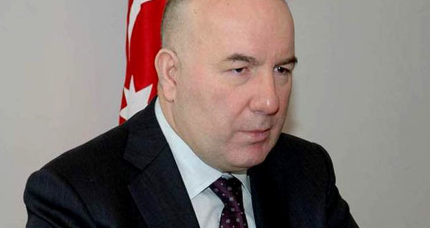 Elman Rüstəmov manatın taleyindən danışdı Elman Rüstəmov manatın taleyindən danışdı