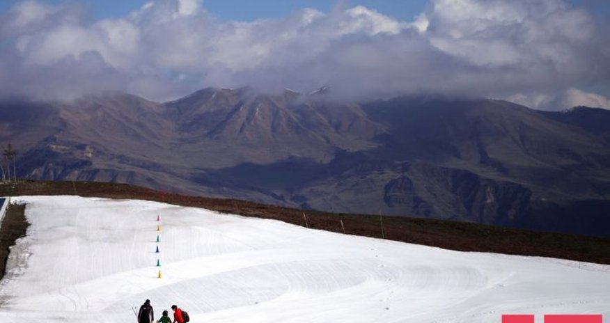 Guba-Khinalig road reopened after avalanche Guba-Khinalig road reopened after avalanche