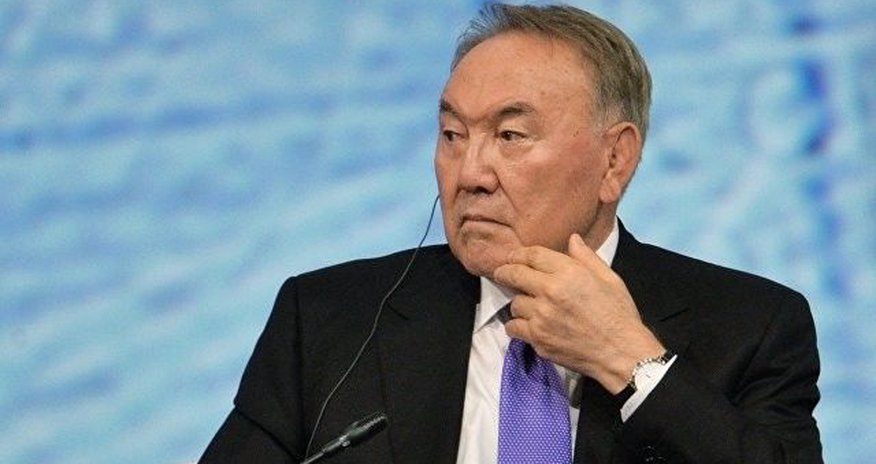 Nazarbayev kiril əlifbasına son qoydu Nazarbayev kiril əlifbasına son qoydu