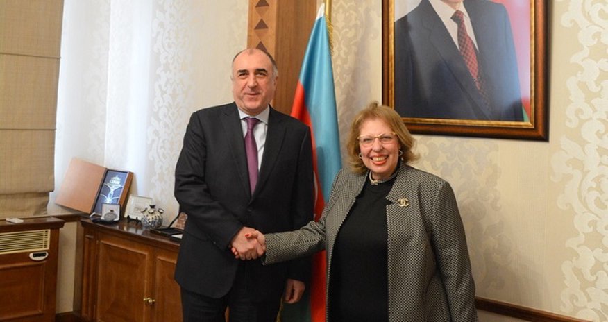Məmmədyarov xanım səfirlə vidalaşdı Məmmədyarov xanım səfirlə vidalaşdı