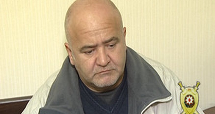 В Баку "электрик" проник в квартиру и украл 4000 манатов В Баку "электрик" проник в квартиру и украл 4000 манатов
