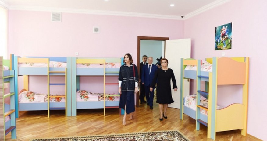 Мехрибан Алиева на открытии нового здания детсада - ФОТО Мехрибан Алиева на открытии нового здания детсада - ФОТО