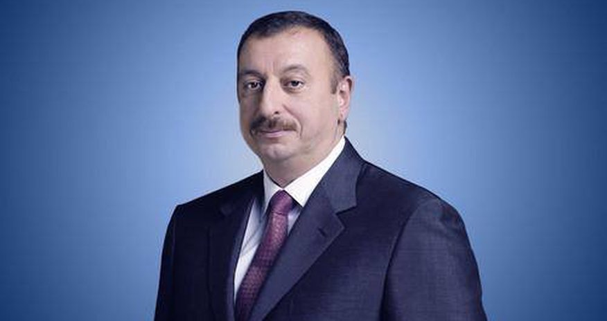 Dollarla kredit olanlara şad xəbər Dollarla kredit olanlara şad xəbər