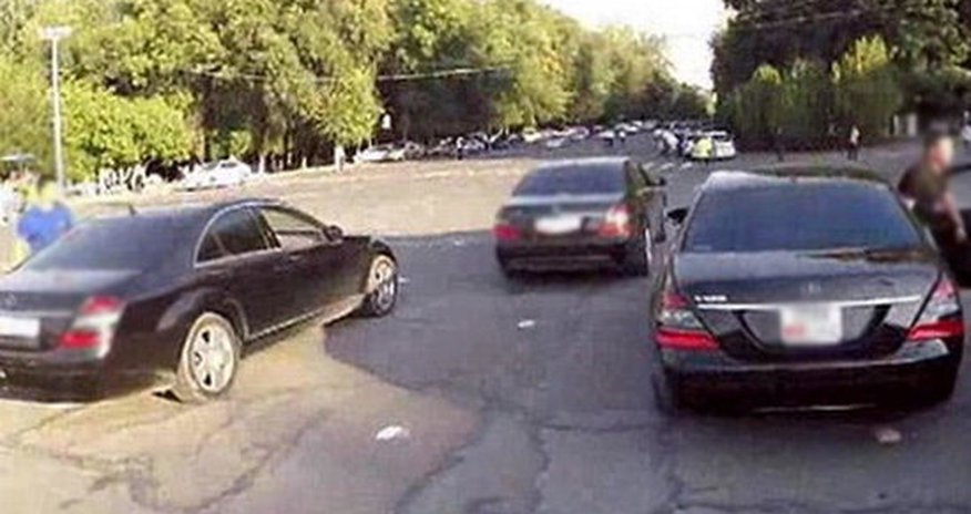 Baş nazirinin korteji yaxınlığında partlayış Baş nazirinin korteji yaxınlığında partlayış
