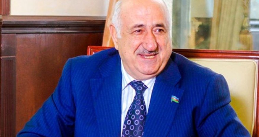 Deputat aylar sonra Milli Məclisə gəldi Deputat aylar sonra Milli Məclisə gəldi
