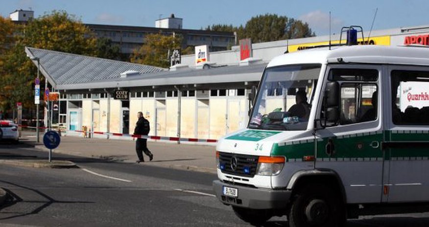 Азербайджанец открыл стрельбу в ночном клубе Берлина Азербайджанец открыл стрельбу в ночном клубе Берлина
