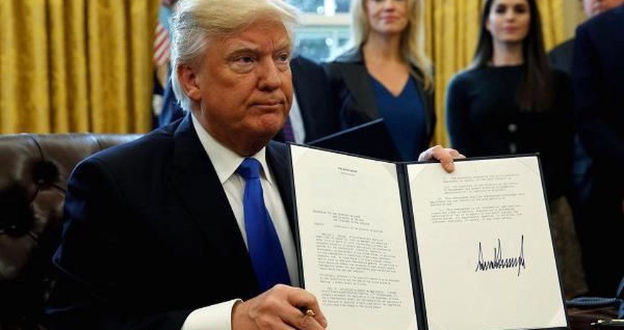 Трамп ввёл меры против Китая Трамп ввёл меры против Китая