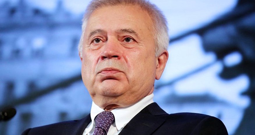 Vahid Ələkbərov “Lukoyl” rəhbərliyindən gedir Vahid Ələkbərov “Lukoyl” rəhbərliyindən gedir