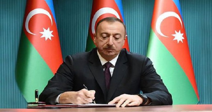Prezident onlara general rütbəsi verdi Prezident onlara general rütbəsi verdi