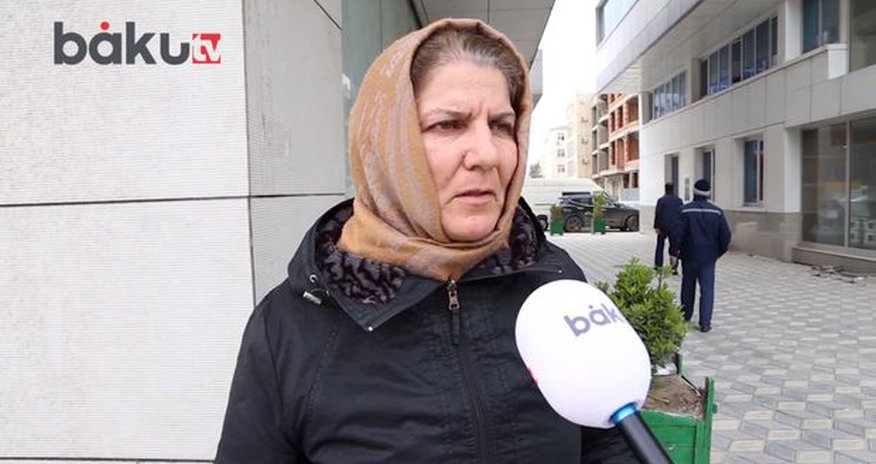 İctimai nəqliyyatda qadınlara yer vermək lazımdır? – VİDEOSORĞU İctimai nəqliyyatda qadınlara yer vermək lazımdır? – VİDEOSORĞU