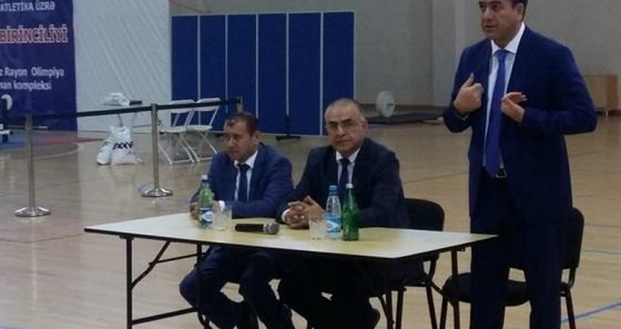 Qüdrət Həsənquliyev seçicilərlə görüşdü Qüdrət Həsənquliyev seçicilərlə görüşdü