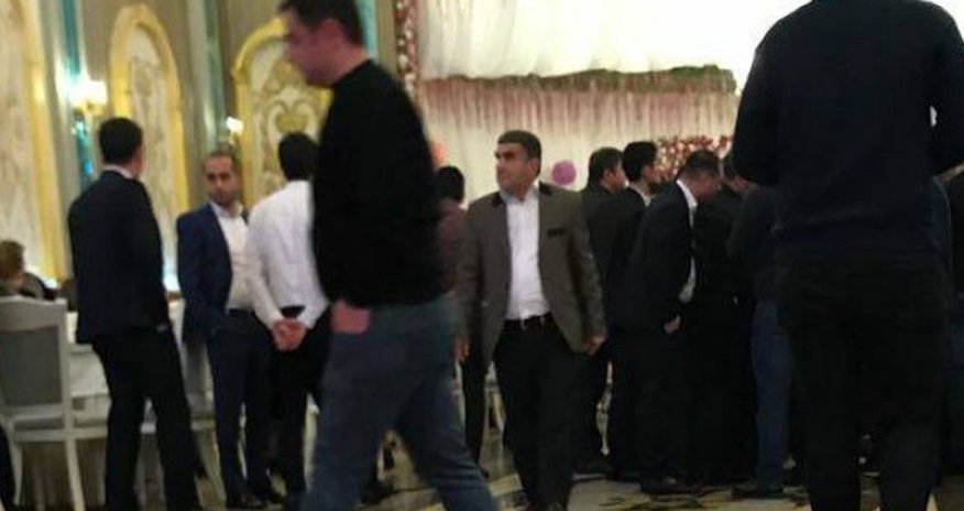Məşhur gitaraçının apardığı toyda FACİƏ Məşhur gitaraçının apardığı toyda FACİƏ