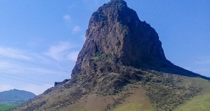 FHN dağda köməksiz qalan 2 nəfəri xilas edib FHN dağda köməksiz qalan 2 nəfəri xilas edib
