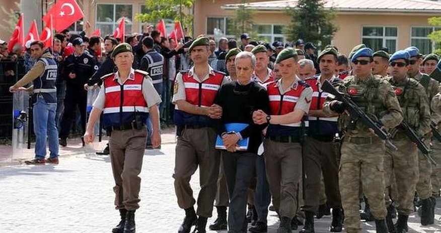 Türk generallar ömürlük həbs olundu Türk generallar ömürlük həbs olundu