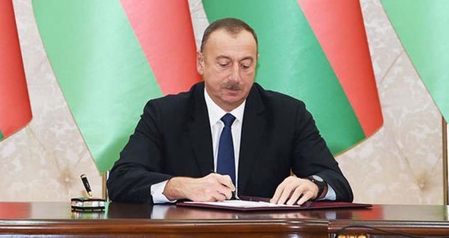 İlham Əliyev 2 naziri və 2 komitə sədrini işdən çıxartdı - TƏYİNATLAR İlham Əliyev 2 naziri və 2 komitə sədrini işdən çıxartdı - TƏYİNATLAR
