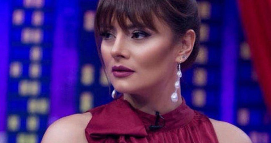 “Anamın hiyləsini anladım, Allaha yalvarıram ki…” – Kamilə Babayeva etiraf etdi “Anamın hiyləsini anladım, Allaha yalvarıram ki…” – Kamilə Babayeva etiraf etdi