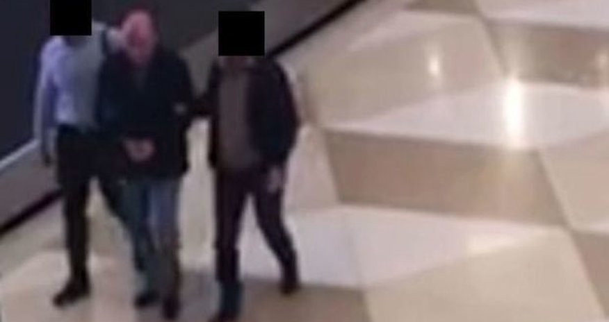 Həbs olunan “Quska” Bakı aeroportunda – FOTO Həbs olunan “Quska” Bakı aeroportunda – FOTO