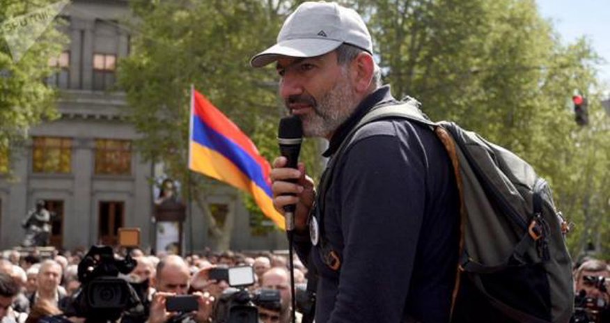 Paşinyanın şərti: "Ya mən, ya da..." Paşinyanın şərti: "Ya mən, ya da..."