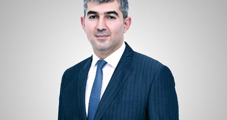 Yeni rəis generalın əmisi oğlunu işdən çıxardı Yeni rəis generalın əmisi oğlunu işdən çıxardı