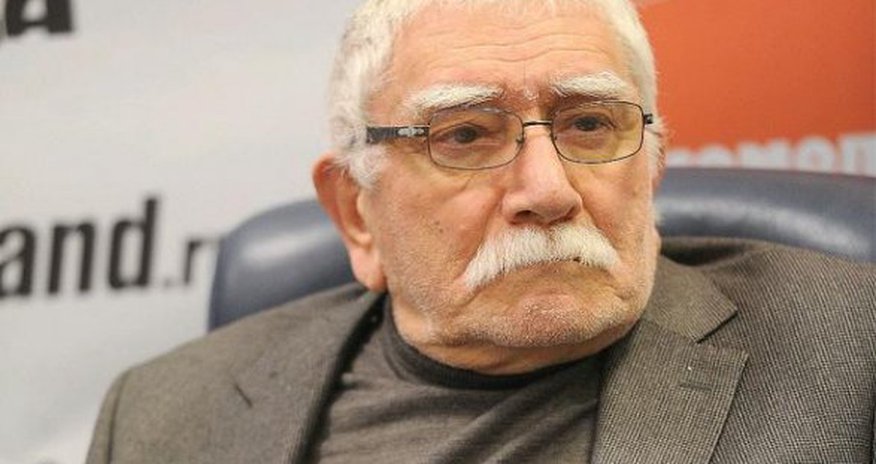 Армен Джигарханян вернулся к первой жене Армен Джигарханян вернулся к первой жене