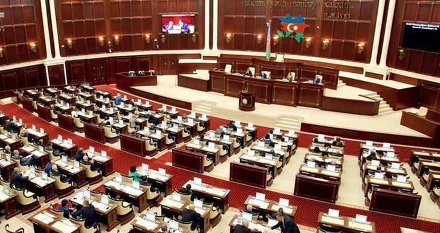 Milli Məclisdə “5 qəpik” və “cəmdək” söhbəti Milli Məclisdə “5 qəpik” və “cəmdək” söhbəti