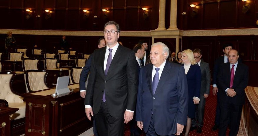 Aleksandr Vuçiç Milli Məclisdə Aleksandr Vuçiç Milli Məclisdə