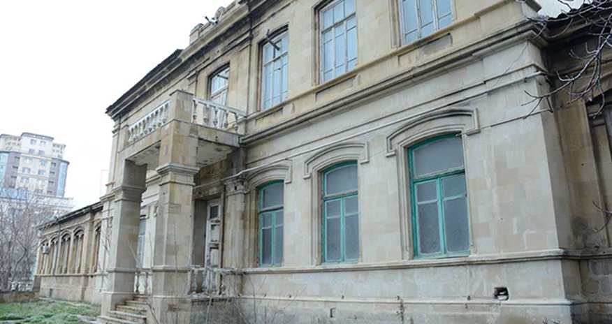 “Tağıyevin evi deyil...” - Sökülən bina ilə bağlı açıqlama “Tağıyevin evi deyil...” - Sökülən bina ilə bağlı açıqlama