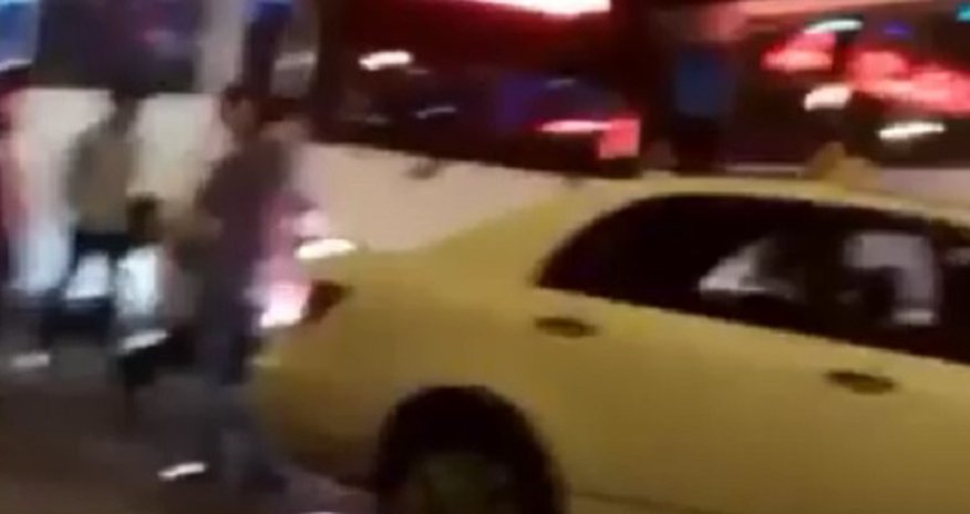 Bakıda sürücülər əlbəayaxa oldular – VİDEO Bakıda sürücülər əlbəayaxa oldular – VİDEO