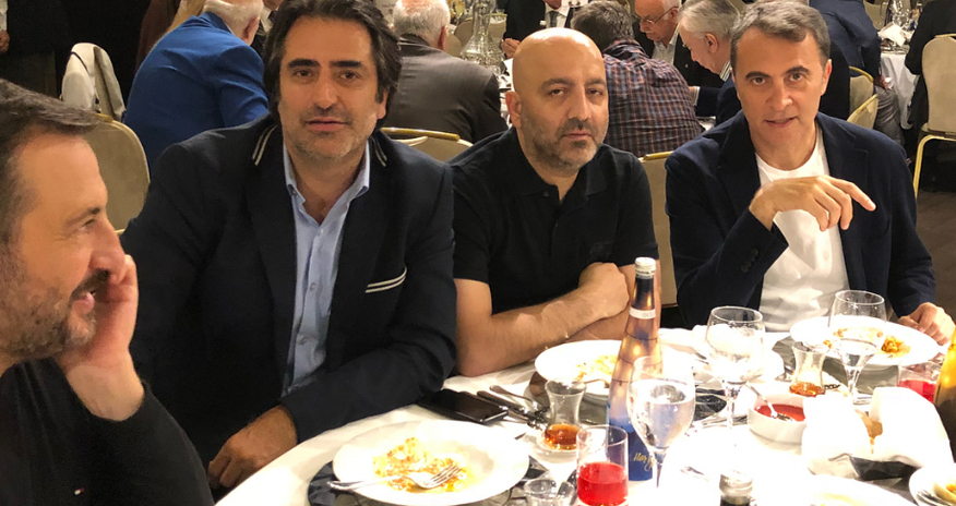 Mübariz Mənsimov iftar süfrəsi açdı - Məşhurlar axın etdi - FOTOLAR Mübariz Mənsimov iftar süfrəsi açdı - Məşhurlar axın etdi - FOTOLAR
