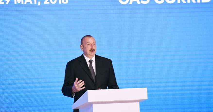 İlham Əliyev konfrans iştirakçılarına müraciət etdi İlham Əliyev konfrans iştirakçılarına müraciət etdi