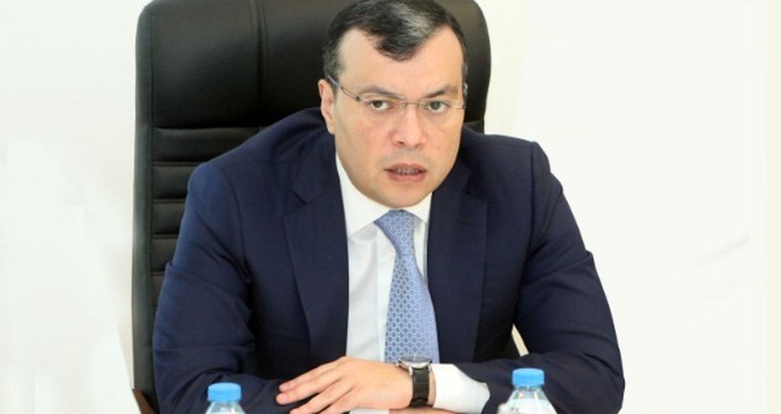 Nazir tanınmış şairin bacısı oğlunu işdən çıxardı Nazir tanınmış şairin bacısı oğlunu işdən çıxardı