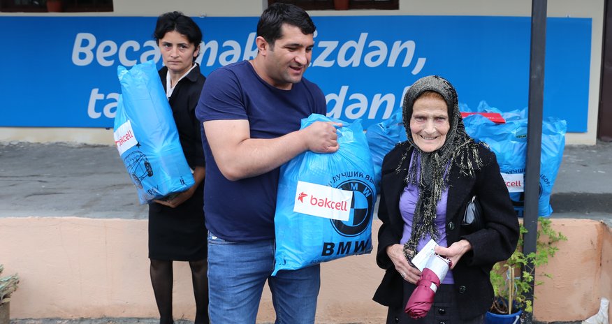 "Bakcell" şirkəti təbii fəlakətdən zərər çəkmiş bölgələrin sakinlərinə dəstək göstərib "Bakcell" şirkəti təbii fəlakətdən zərər çəkmiş bölgələrin sakinlərinə dəstək göstərib