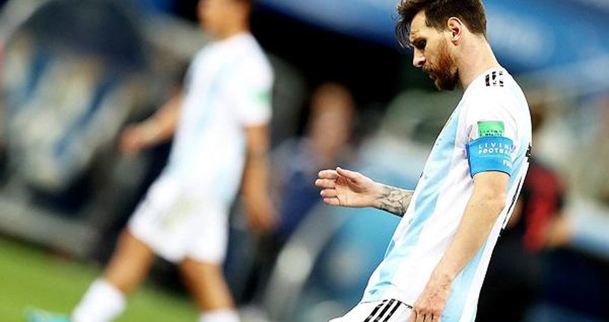 Darmadağın olan Argentinaya görə Messiyə bunlar yazıldı Darmadağın olan Argentinaya görə Messiyə bunlar yazıldı