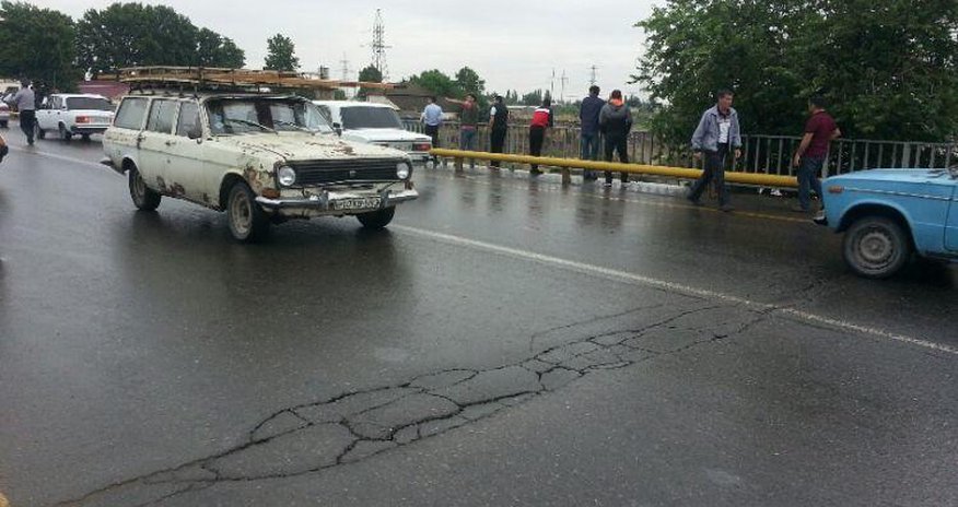 Göyçay körpüsü bərpa edilərək istifadəyə verildi Göyçay körpüsü bərpa edilərək istifadəyə verildi