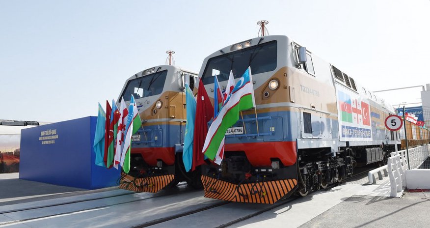 По железной дороге Баку-Тбилиси-Карс впервые отправлены грузовые вагоны По железной дороге Баку-Тбилиси-Карс впервые отправлены грузовые вагоны