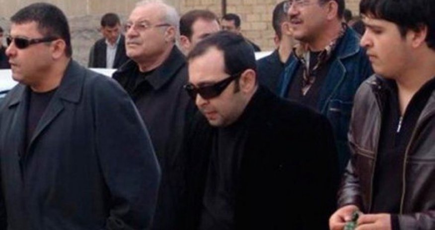Azərbaycanlı "qanuni oğru" niyə intihar etdi? Azərbaycanlı "qanuni oğru" niyə intihar etdi?