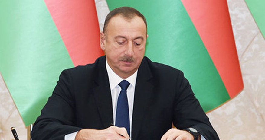 Orduda partiya fəaliyyəti qadağan edildi Orduda partiya fəaliyyəti qadağan edildi