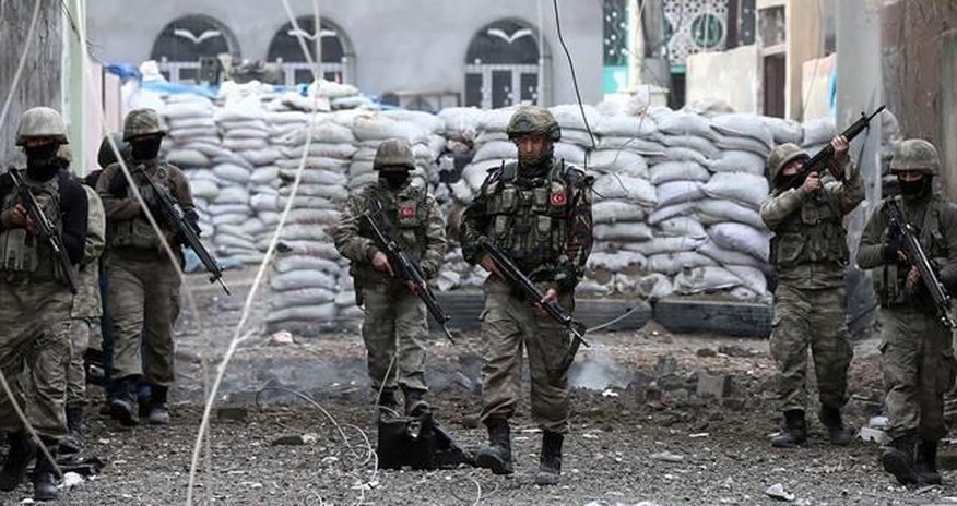 Türkiyə terrorçuları darmadağın etdi: 76 ölü Türkiyə terrorçuları darmadağın etdi: 76 ölü