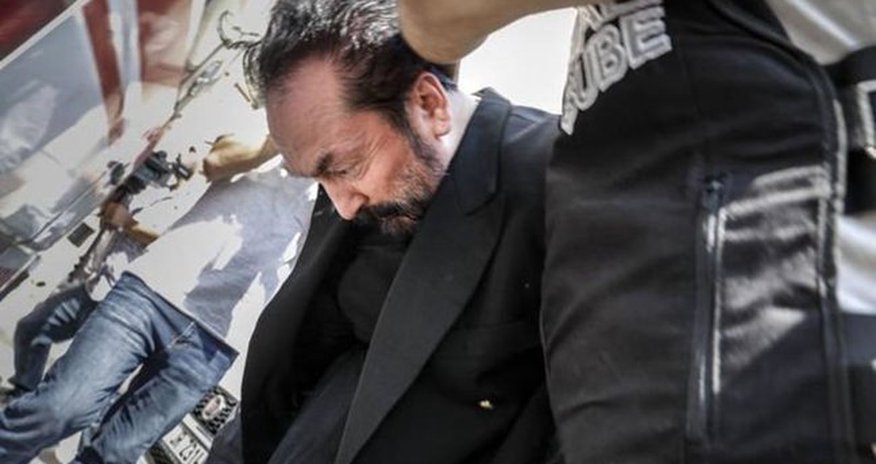 Adnan Oktar sözləri ilə şoka saldı Adnan Oktar sözləri ilə şoka saldı