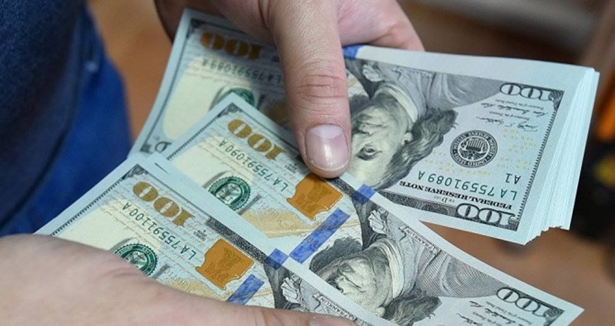 Banklar dolları bahalaşdırmağa başladılar – Azərbaycanda Banklar dolları bahalaşdırmağa başladılar – Azərbaycanda