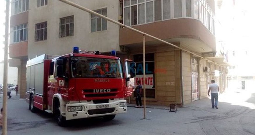 Bakıdakı 16 mərtəbəli binada YANĞIN HƏYƏCANI Bakıdakı 16 mərtəbəli binada YANĞIN HƏYƏCANI