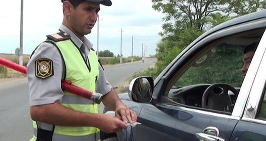Yol polisi reyd keçirdi, sərxoş sürücülər aşkarlandı - FOTOLAR Yol polisi reyd keçirdi, sərxoş sürücülər aşkarlandı - FOTOLAR